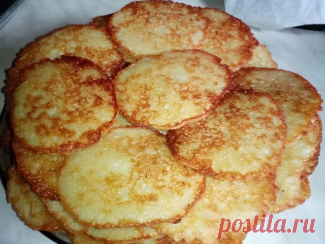 Картофельные драники золотистые с хрустящей корочкой - Простые рецепты Овкусе.ру
