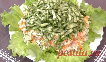 ​Салат с рисом и огурцом Ингредиенты:Рис отварной &mdash; 1 стаканРыбные консервы (например, горбуша) &mdash; 1 банка&nbsp;Лук репчатый &mdash; 1 шт.Огурцы &mdash; 2 шт.Морковь &mdash; 1 шт.Листья салата &mdash; по вкусуСок лимона &mdash; 0,5 шт.&nbsp;Укроп &mdash; по вкусуМайонез или сметана &mdash; по...