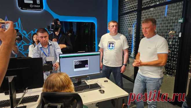 В Южно-Сахалинске открылась "Школа 21". В Южно-Сахалинске открылся кампус школы цифровых технологий Сбера "Школа 21", сообщает пресс-служба банка. В торжественной церемонии открытия принял участие президент, председатель правления Сбера Герман Греф и губернатор ...