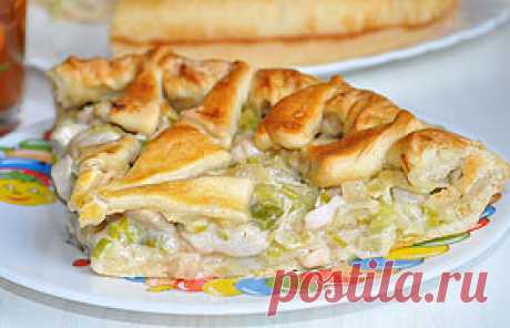 Пирог с курицей и плавленым сыром