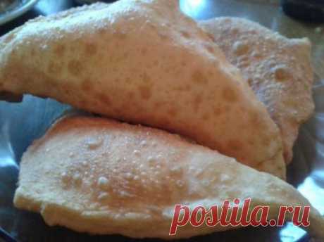 Халюж - жареные пирожки с адыгейским сыром : Выпечка несладкая