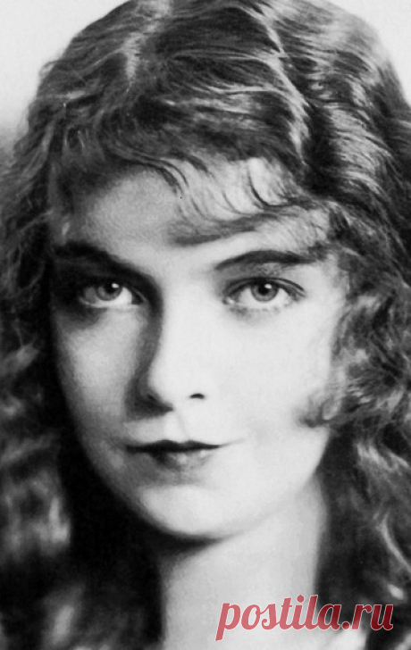 Лиллиан Гиш (Lillian Gish)
-  14 октября, 1893  • 27 февраля 1993