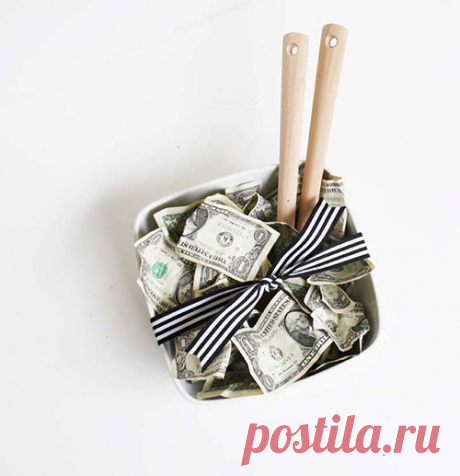 Как оригинально подарить деньги.