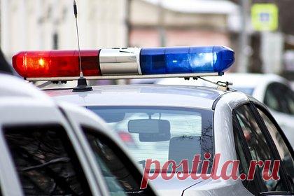 Африканец заступился за россиянку и стал участником массовой драки. В Ульяновске четверо местных жителей подрались с восьмью африканскими студентами после того, как один из иностранцев заступился за россиянку. В драке один из студентов получил тяжелые травмы — он выпал из окна второго этажа и сломал ребра, ноги, позвоночник и правую руку.