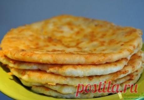 Сырные лепешки