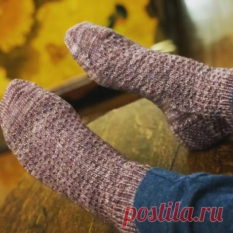 Носочки Гермионы спицами на каждый день