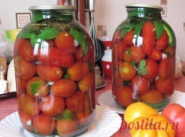 Закатываем помидоры без уксуса. Никакой кислости и резкости. Даже деткам понравятся такие помидоры!

Ингредиенты:
(в расчете на 3х литровую банку):
5 ст. л. сахара с горкой,
2 ст. л. соли без горки,
1 ч.л. лимонной кислоты.
Из специй:
чеснок 2-3 зубчика,
перец горошком,
гвоздика,
корица кусочками.

Приготовление:
Помидоры уложить в банку. Залить кипятком, дать остыть, воду слить. В банку засыпать соль, сахар и лимонную кислоту. Залить повторно кипятком и закатать.
В прошло...