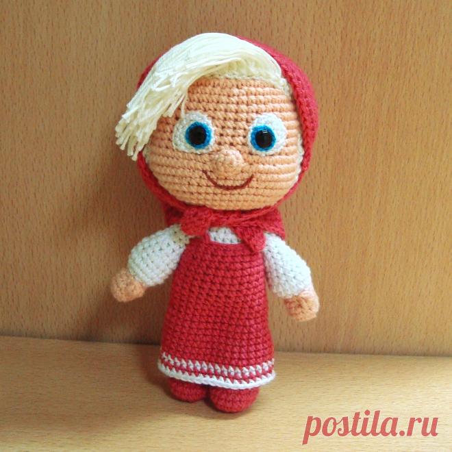 PDF Маша крючком. FREE crochet pattern; Аmigurumi doll patterns. Амигуруми схемы и описания на русском. Вязаные игрушки и поделки своими руками #amimore - кукла Маша из детского мультфильма "Маша и Медведь", куколка.