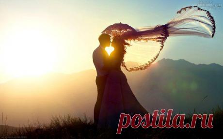 Каждый Мастер, во все времена и во всех странах, слышал зов и достигал гармонии с небом и землей. Много троп ведет к вершине горы Фудзи, но эта вершина одна — любовь." (c) Уэсиба Морихэй