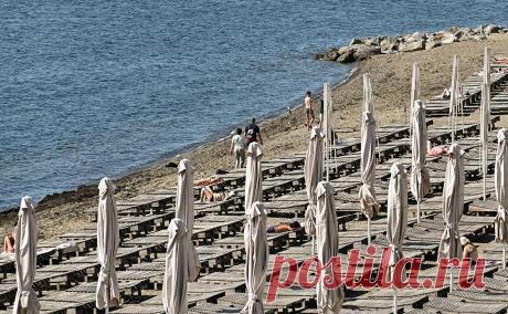 В Анапе турпоток упал на 70% из-за загрязнения мазутом. Средняя заполняемость отелей и гостиниц в Анапе — около 30%, что является «серьезной проблемой, которая не может не вызывать беспокойства», заявил глава региона Вениамин Кондратьев в ходе встречи с представителями санаторно-курортного комплекса Анапы.