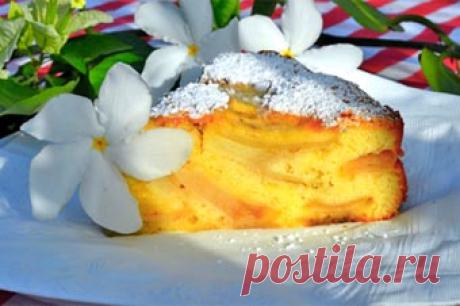 Шарлотка с яблоками и с творогом