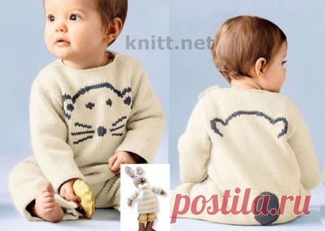 Вязаный детский комбинезон с вышивкой Вязаный детский комбинезон с вышивкой. Этот забавный комбинезон с очень симпатичной вышивкой спереди и сзади связан сразу на размер больше.