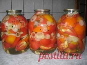 Маринованные помидоры с луком и растительным маслом