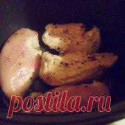Запись на стене Курочка по-осетински в мультиваркеОчень вкусная курочка в кавказском стиле! Конечно, не обязательно использовать филе, для приготовления хороши любые куриные "запчасти".  В качестве гарнира здесь хорош будет рис или салат из свежих овощей. У нас курочка "улетела" на ура не дождавшись гарн..