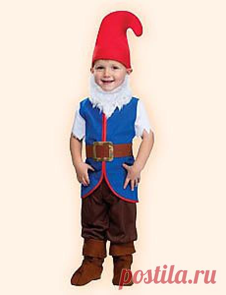 Это стихотворение-визитка поможет мальчикам представить и защитить на конкурсе, новогодней елке или маскараде карнавальный костюм гнома – маленького бородатого человечка, который живет под землей и славится своим богатством и мастерством.