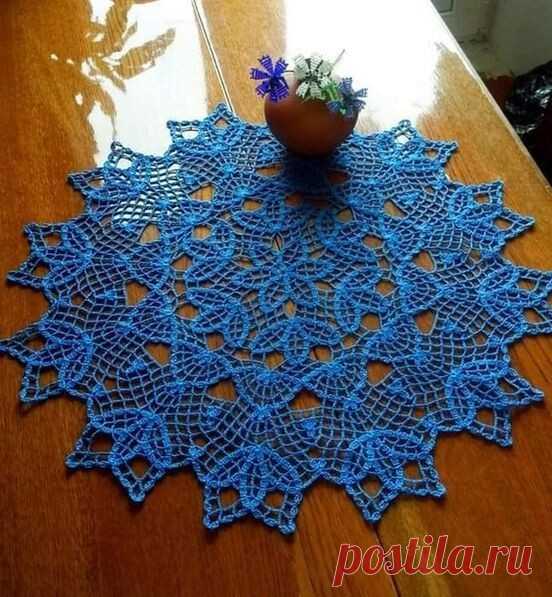 Голубая салфетка. Крючок.
