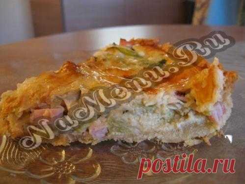 Киш с овощами и ветчиной