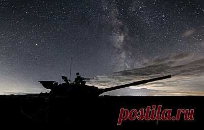 Лучше "Леопардов" и "Абрамсов": как совершенствовались российские танки в минувшем году. ТАСС рассказывает, как за 2023 год расширилась номенклатура применяемых российскими войсками боевых машин в зоне специальной военной операции (СВО), какие улучшения они получали (как на заводе, так и "в полях") и за какие характеристики отечественные машины особенно хвалят танкисты