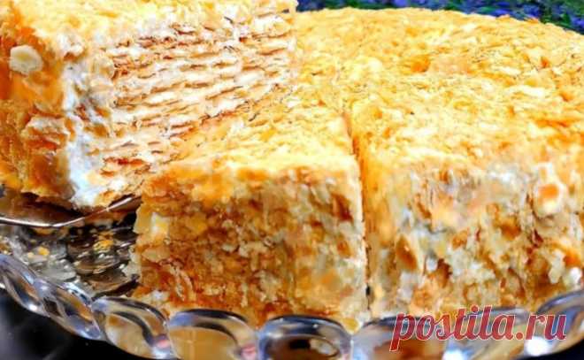 Торт Наполеон на воде: ничего вкуснее не ела. Хрустящий, с бесподобным сливочным кремом Торт Наполеон является лидером продаж в кондитерских отделах уже много лет. Этот торт стал легендарным, так как связан с именем знаменитого французского политического деятеля. Однако, кроме именного сходства торт Наполеон не имеет ничего общего с данным французом. Существует много легенд, связанных с выбором названия. Но все эти мифы разбиваются о правдивую историю про кондитера по […]