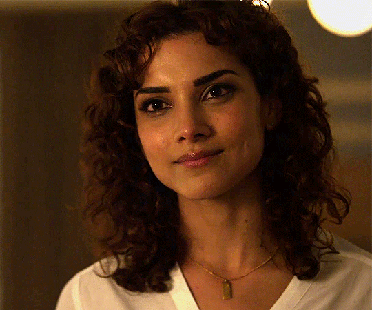 Эмбер Роуз Рева