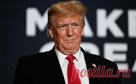 При Трампе из Белого дома пропала папка с разведданными о России. В конце президентства Трампа из Белого дома исчезла папка с разведдаными, в том числе о вмешательстве России в выборы 2016 года, сообщают CNN и NYT. Сам Трамп предполагал, что документы находятся у экс-главы администрации Медоуза