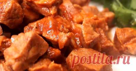 Быстрое ленивое мясо в томатном соке: сочное, нежное и вкусное Быстрое ленивое мясо в томатном соке станет прекрасным основным блюдом к любому гарниру.
Его приготовление не займет у вас много времени: всего несколько минут на подготовку и один час в духовке. Полу…