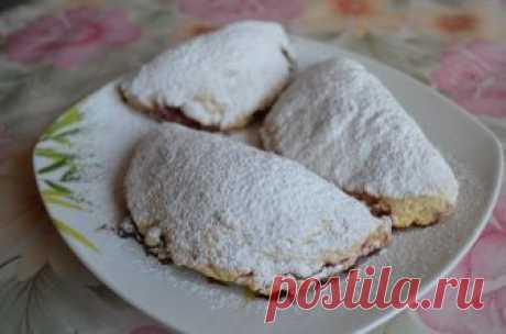 Robiols. Робиольки. Вкуснольки...
В эти выходные католический мир праздновал Пасху. Что они готовят на свой праздник? Где-то тоже куличи (называю их по-другому), где-то особый хлеб, где-то... Разное готовят, всё очень вкусное. На …