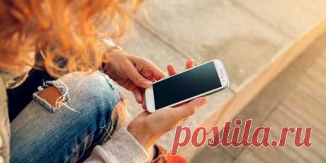 3 причины, почему нам не нужны большие смартфоны Первый по-настоящему большой смартфон появился более пяти лет назад. Тогда Samsung Galaxy Note вызвал целую бурю эмоций: удивление, восторг, неприятие, смех. Сегодня такой смартфон уже не кажется огромным, так как производители постепенно приучили нас к тому, что лопата возле уха — это нормально. И всё же рискну заявить, что смартфоны с большими диагоналями являются тупиковой ветвью развития телефоностроения. И вот почему.