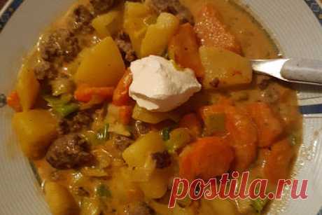 Kartoffel-Hackfleisch-Topf mit Schmand und Möhren von sylviahochscheid| Chefkoch