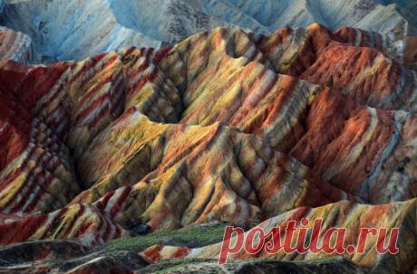 Рай для фотографа-колориста… Цветные скалы Чжанъе Данксиа — Фотоискусство