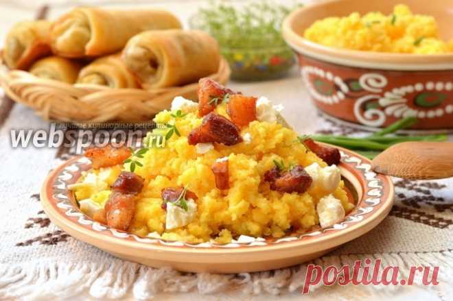 Готовим банош 
Банош (бануш) — это традиционное  и очень вкусное блюдо украинской гуцульской кухни. Это не мамалыга, не полента, не гоми и не простая кукурузная каша. На первый взгляд простое и неприхотливое блюдо представляет собой в приготовлении целый ритуал.  
Во-первых, по правилам готовить банош могут только мужчины. Лучший вариант приготовления самого вкусного баноша — на настоящем костре в казане высоко в горах. Говорят, банош должен пропитаться дымом и набраться ...