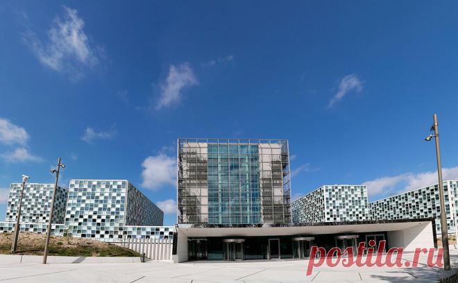 NYT узнала о планах суда в Гааге открыть дела против России из-за Украины. Международный уголовный суд может открыть два дела по обвинениями в «похищении детей и атаках по гражданским объектам», пишет NYT. Россия не является участником этого суда и не признает его компетенцию