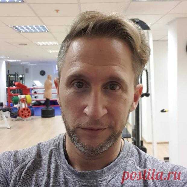 Оскар Кучера оказался настоящей копией отца: актер показал фото с папой