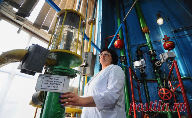 Матвиенко предложила ввести акциз на весь этиловый спирт. Необходимо ввести акциз на весь этиловый спирт, который производится в России, заявила председатель Совета Федерации Валентина Матвиенко на встрече представителей верхней палаты с премьер-министром Михаилом Мишустиным.