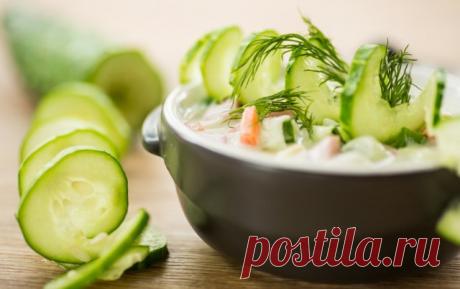 Огуречный суп с семгой: рецепт пошаговый | Все буде добре Огуречный суп с семгой - быстрый и простой рецепт холодного супа для жаркого лета. Как приготовить огуречный суп с семгой за 10 минут - читайте в материале