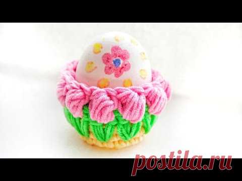 Подставка под яйцо крючком