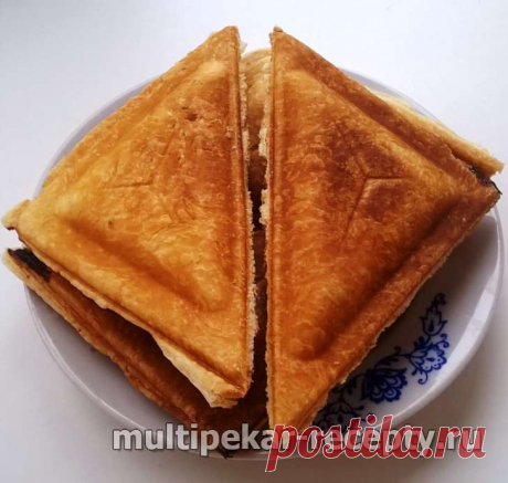 Самса с курицей из слоеного теста в мультипекаре