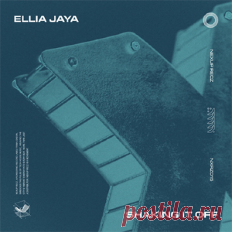 Ellia Jaya - Shaking It Off | 4DJsonline.com