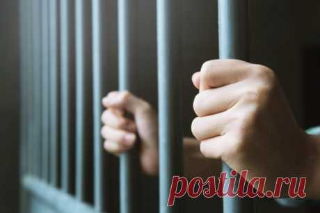 Обвиняемая в удушении 9-месячной дочери женщина арестована в Петербурге. Мать младенца пробудет под стражей как минимум два месяца.