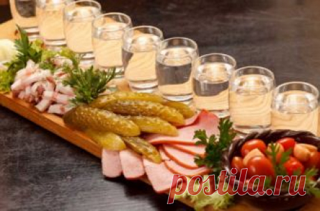 Какие закуски несовместимы с алкоголем, трезвые советы Читать далее на сайте в статье про закуски не совместимые с алкоголем. В статье развеиваются некоторые мифы бывалых, алкоголь приносит вред