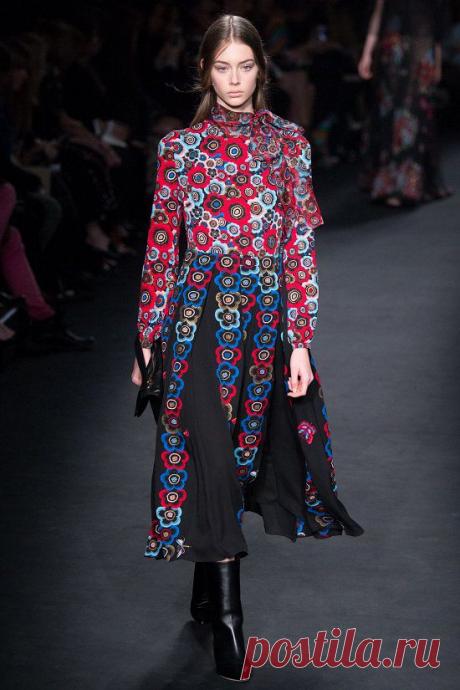 Valentino осень-зима 2015-2016