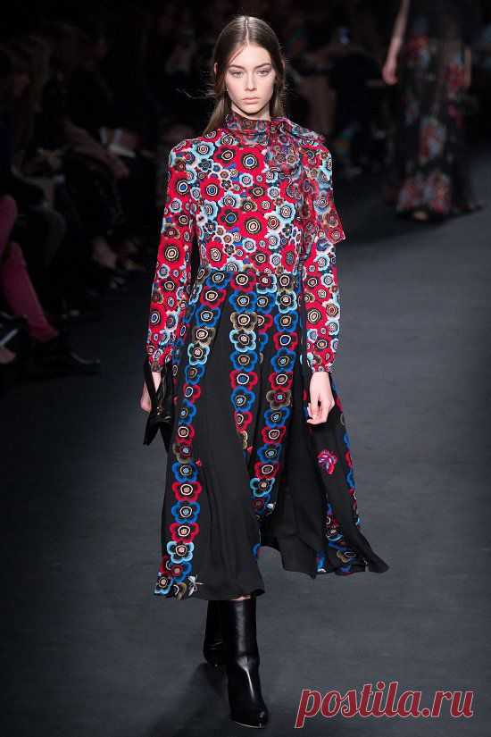 Valentino осень-зима 2015-2016