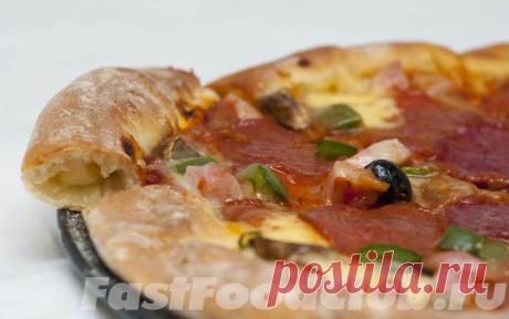 Рецепт пиццы с фаршированной сыром корочкой: Pizza Hut Stuffed Crust Pizza