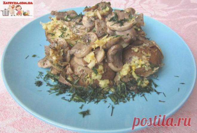 Картошка с грибами и чесноком в духовке (постный рецепт)