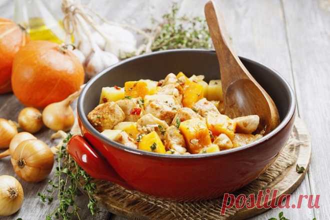 20 простых рецептов тушеной картошки с курицей