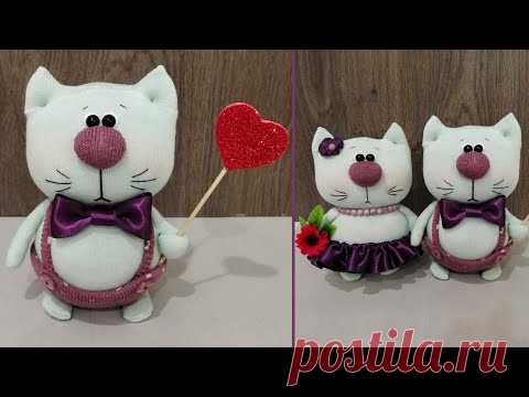 Подарки ко дню влюбленных своими руками. Котики из носков 💕 Valentine' day crafts. Sock cats DIY