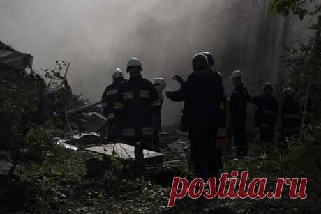 Во Львовской области заявили о повреждении промышленных объектов. В городе Дрогобыч Львовской области повреждены промышленные объекты. Об этом заявил глава областной военной администрации (ОВА) Максим Козицкий. По его словам, произошел пожар в цехе промышленного объекта, разрушено трехэтажное здание склада. Он уточнил, что есть возгорание на площади около 30 квадратных метров.