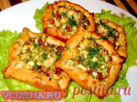 СЛОЕЧКИ С КОЛБАСОЙ, ЯЙЦОМ И СЫРОМ.