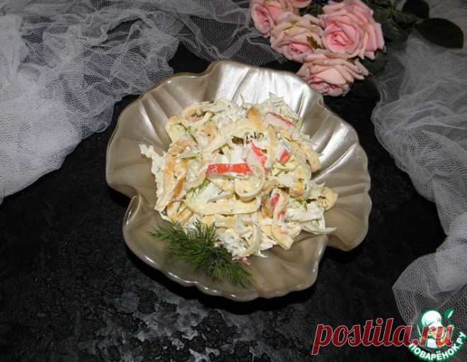 Крабовый салат с яичными блинчиками - кулинарный рецепт