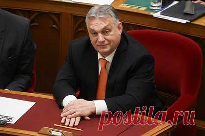 Президент Венгрии ратифицировал заявку Швеции на вступление в НАТО. Президент Венгрии Тамаш Шуйок ратифицировал заявку Швеции на вступление в НАТО, сообщает Reuters. «Оставшиеся формальности, такие как сдача на хранение документов о присоединении в Вашингтоне, скорее всего, будут завершены быстро», — отмечает издание.